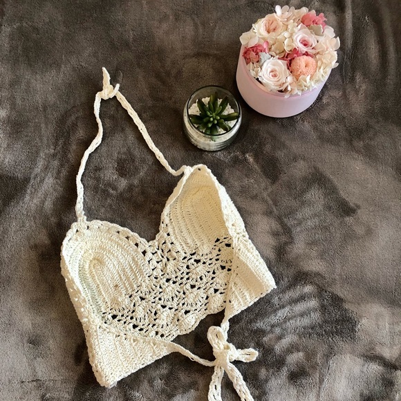 Crochet bralette in cream/beige - Picture 3 of 3
